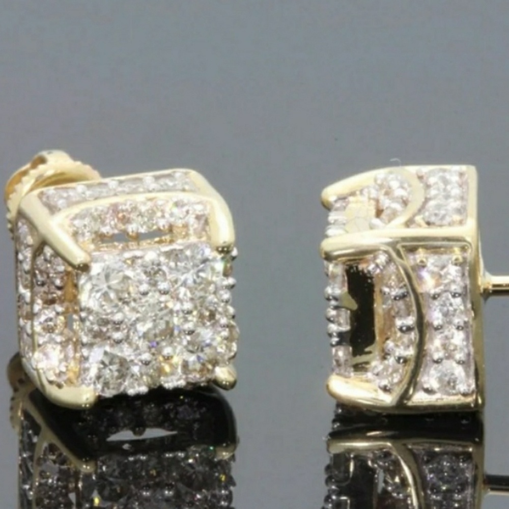 🎀18k Lab Diamond Stud Earings